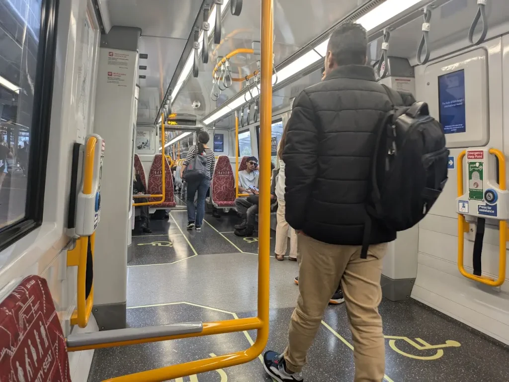 ゴールドコーストのトラム車内